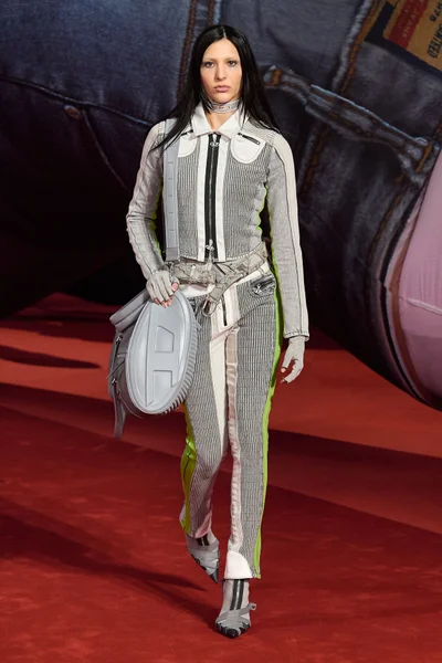 Look 44